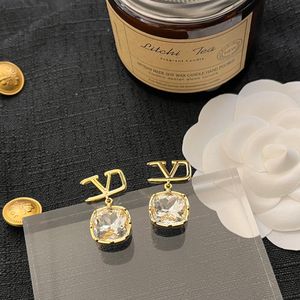 Stud Classic Mulheres Diamante Charme Brincos Marca Designer Logo Presente Brincos Luxo Banhado A Ouro Casal Família Amor Brincos Aço Inoxidável Stud de Alta Qualidade