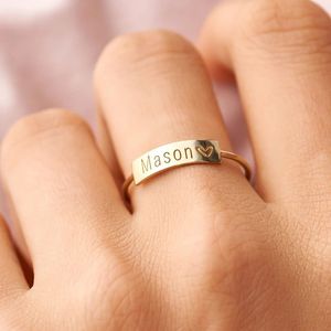 Anéis de casamento minimalista retângulo sinete anéis para mulheres personalizado nome selo banda tom de ouro jóias de aço inoxidável presente inicial personalizado 231219