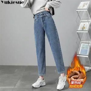 Jeans femininos inverno quente denim haren calças fashionharajuku casual engrossar cintura alta calça reta jean velo vintage mulheres veludo 231218