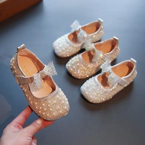 Flat Shoes Girl's Princess Shoes Children's Fashion Bow Rhinestone Pu Kids Sandals Baby Girls Party Student Flat Shoes 231219