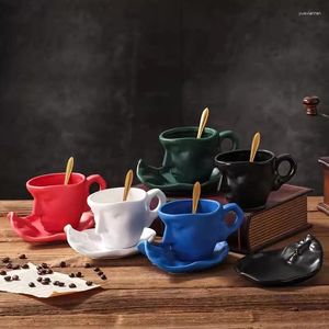 Cups Saucers Thinker Sculpture Ceramic Coffee Cup Set Espresso Extra starka kreativa gåvor Par Muggte 260 ml