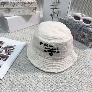 Projektantka oficjalna strona internetowa Fisherman's Hat 1: 1 Klasyczna marka trend mody ikona Perfect Furry Style Quality Product