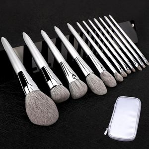 Pennelli per trucco KLINA 12PCS Kit di pennelli per trucco Professionale in pelo di capra naturale Fondotinta in polvere Contorno Ombretto Strumenti per trucco labbra per donne 231218