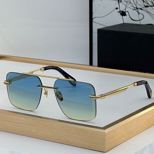 2024 season Mens high-end brand sunglasses mens womens metal rectangular frame gradient blue lenses fashionable and noble style sunglasses Z005