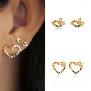 Studörhängen Trendiga kvinnors färgglada CZ Crystal Heart Lip Shaped Earring Ear Brosk Piercing Lobe Tragus Jewelry Gift