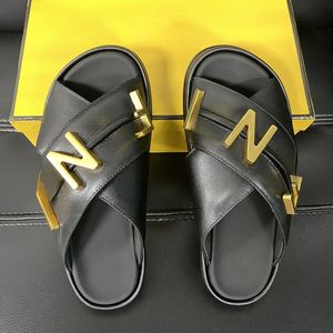 Sandaler Blackt Cat White Pine Women Men Sandal Luxury Lady Gentlemen Colorful Canvas Letter Anatomic Leather Slide 6 Style