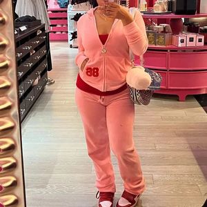 Kvinnors tvådelade byxor Deeptown Y2K Velvet Tracksuit Women Pink Letter Patch Velor Zip Up Hoodie and Pant Set Sportwear Vintage Training Set Autumn 231218