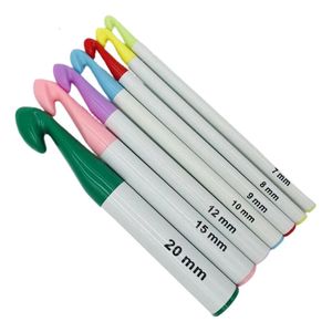 7 Pieces Huge Plastic Handle Crochet Hooks Set Large Size 7mm-20mm Colorful Sweater Knitting Needles Yarn Weave Sewing Crafts 231220