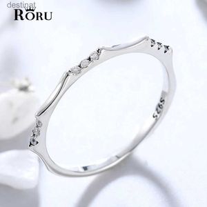 Pierścień Solitaire Real 925 Srebrny pierścień z kamiennym cyrkonem minimalistyczne pierścienie palców biżuteria dla kobiet 2021 Randki Dziewczyny Kobieta Matka Prezent 231220