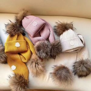 Kinder Hüte Schals Sets Mädchen Winter Gestrickte Warme Designer Pelz Ball Mode Schal Kleinkind Kinder Trendy Marke Hut Kappen Halstuch geeignet für Alter D83p #