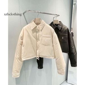 Miui Miui Puffer Jacket M Family White Duck Letter Flip Neck -dragning ner 23 Vinter Ny mångsidig kort varm kappa XY3989