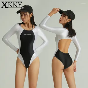 Kvinnors badkläder Xckny Satin Glossy Swimsuit i ett stycke Lång ärm Swinsuit Färg Matchande Silkeslen Lustrous Sexig Slim Tight Oly