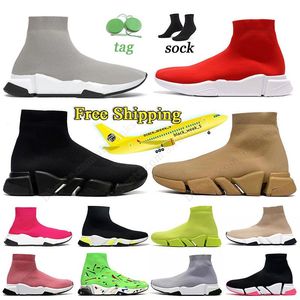 Gratis frakt Sockskor toppkvalitet Mens Womens Blcg Designer Sneakers 2024 Nya Paris Balanaces Triple Black and White Pink Vintage Beige Slip On Boots Speed ​​Trainer