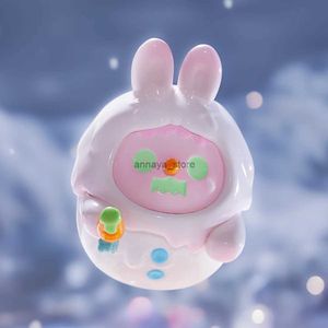 Transformation Toys Robots Shinwoo Ghost Bear Collection Action Fashion Toys Limited Cute Dolls Birthday Present Cartoon Ornament