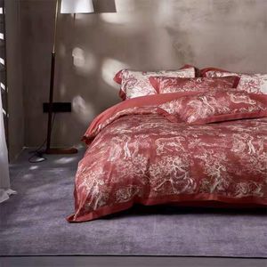 Boy Cool Bed Cover 5pcs Oil Print Silk Leopard Red Girls Queen King Size luxurious Bedding Sets King Designer Winter Worm Bedding Sets Woven European Style