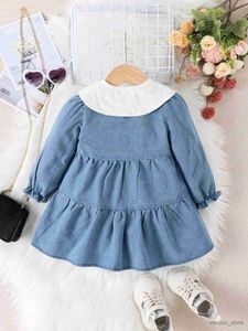 Mädchenkleider Frühlings- und Herbst Baby Mädchen Neues fremdes Mode Lässig Blumenmuster rundes Hals Einbrühungen Denim Outdoor bequemes Kleid