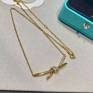 Designer's High Gold plating KNOT Knot Necklace with Quality Hand Set Half Diamond Smooth Asymmetric 18k Rose Lock Bone Chain