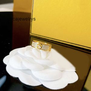 Designer Love Ring Gold Silver Luxurys Designer Lettera Pearl F Rings Women Men Wedding Engagement Gioielli 6 7 8 con scatola 2211045Z