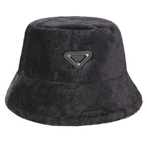 Lyxdesigner Autumn och Winter Warm Fisherman's Hat lämplig för män och kvinnor modetrend Inverterad triangelfiskare hatt kall och vindtät solskydd