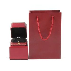 Vintage Design Luxury Ring Box Perfekt engagemang Prop Valentine Wedding Presents Storage Box 231220