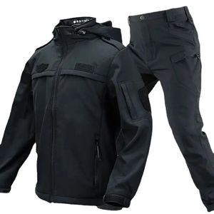 Black Tactical Sets Men Winter Fleece Warm Soft Shell Jackkets Army Cargo Pant 2 Piece Set Military Multi pocket Waterproof 231220