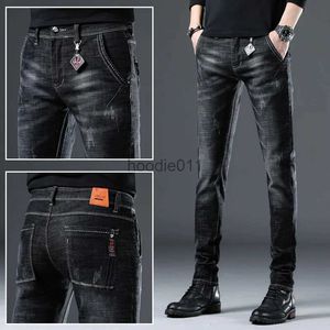 Męskie dżinsy męskie Wysokiej jakości klasyczne biznesowe dżinsy elastyczne umyte dżinsowe spodnie proste smukłe zarysowania dekoruje mody swobodne dżinsy; L231220