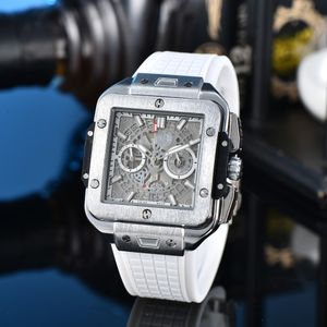 Hub 46mm Brand-Armbanduhren Herren Uhren alle Zifferblätter Fünf Nadeln Quarz Männer Uhr Designer Luxus-Handgelenk Edelstahlgurt Klassiker Uhren Armband AA