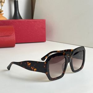 Fashion Square Style Sonnenbrille Frau Luxusmarke Sonne klare quadratische weiße Brille Weiblich Großer Rahmen Klassisch Retro Outdoor Reisebrille Spiegelqualität mit Etui