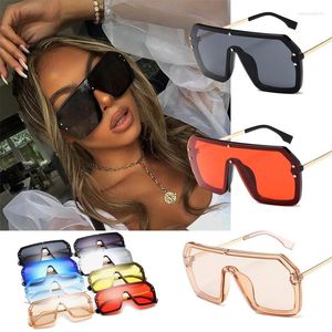 Okulary przeciwsłoneczne 2023 Classic Retro Overro Oversizezed Oversizee Female Mirror Eyewear Men/Womens Luksus Design Unisex Big Frame Lady Sun Glasses