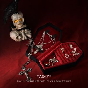 Taimy Gothic Velvet Jewelry Coffin Shape Ring Necklace Storage Box Trip Free Custom Display Packaging Case Halloween Gift 231220