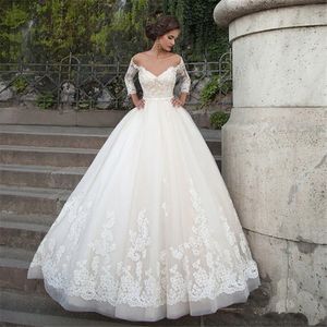 Stunningbride 2024 Off the Shoulder Long Sleeves Wedding Dress Tulle V-Neck Backless Pearls Belt Appliqes Lace Court Train Custom Ball Bridal Gowns