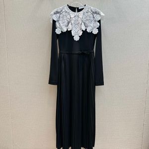 ملابس نسائية الأزياء الأوروبية العلامة التجارية الأسود الدانتيل المرقور طويل الأكمام طويلة المخلل فستان مطوي