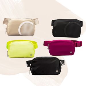 Klassiska Lullulemens Womens Mens Belt Bag Designer Fleece Luxury Chest Tote Outdoor Bum Clutch Sport Cross Body Pås midja i midjan Handväska Fanny Pack Axel Midjepåsar