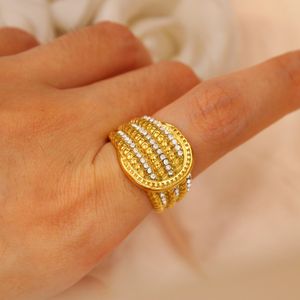 Mode flerskiktscirkulär ring för kvinnors pendling Enkel diamant inlagd ringsmycken grossist fransk europeisk och amerikansk retro personlighet