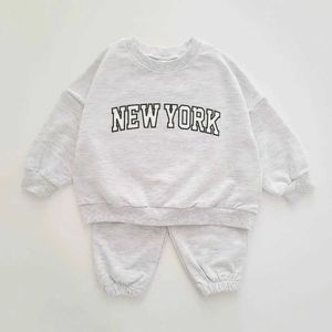 Zestawy odzieży Ins Child Boys New York Bluza Zestaw Spodnie 2024 Autumn New Baby Girl