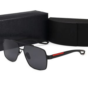 Erkekler ve kadınlar için lüks retro polarizasyon tasarımcısı güneş gözlüğü 400 adumbral marka güneş gözlüğü şık açık plaj gözlükleri çeşitli renklerde mevcut