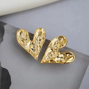 Dangle Chandelier Metallic Design Gold Colour Heart Shaped Earrings Korean Fashion Jewelry Unusual Accessories for Women s Party Gifts 231219