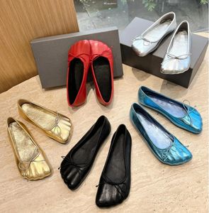 Anatomisk ballerina sandaldesigner Kvinnor Läder Toppkvalitativ platt botten Mockasiner Pekade Split Toe Dance Shoes Fashion Luxury Dress Shoe Storlek 35-40