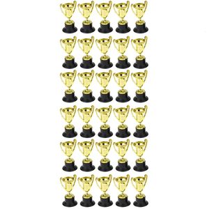 30 pezzi mini coppe d'oro in plastica trofei per bambini in festa, giocattoli per l'apprendimento precoce, premi 231220