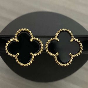 Van Clleef Earrings Pearl Bridal Earring 디자이너 패션 바로크 이어링 여성 사랑 Sier Gold Geometric Stud Snowman Jewelry Hoop Women Studs A55