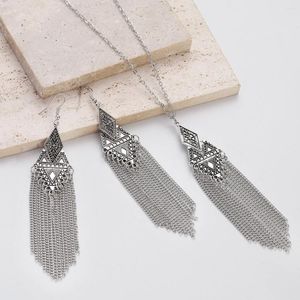 Halsband örhängen Set Ethnic Silver Color Metal Tassel Women's Earring Retro Geometric Carved Long Chain Hanging Fashion Jewelry