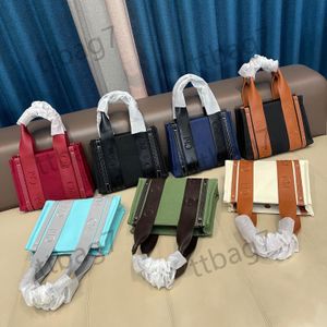 Luxurys 10a Woody Tote Bag Tasarımcıları Alışveriş Çantası Hafta Sonu Omuz Büyük Allown Bag Crossbody Cüzdanlar Küçük Orta Plaj Çanta İş Seyahat Çantası Tuval Debriyaj Pochette