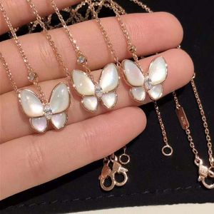 Designer Necklace White Fritillaria Butterfly Necklace for Female Rose Gold Clavicular chain Fashionable and Minimalist Style Jewelry