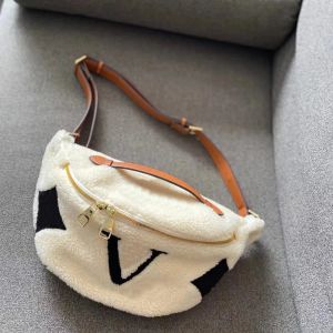 Designers Teddy bum bags Lamb swool waistband fashion Luxurys velour Waistpacks Clutch bags Womens Chest pack mens luxury handbag Crossbody Shoulder purse belt bag