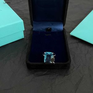 Love Rings Men Designer Ring Ring Women Brand Ring Jewelry Lovers Banda de moda de rua Vogue Vogue Finger Loop Wedding Gift Jewels Square Diamond 19