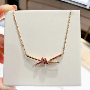 Designer Brand High Edition Gold Tiffays Pink Diamond Twisted Necklace for Women 18k Light Luxury Knot Series Cross Collar Chain Tide