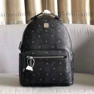 Koreansk version av högsta kvalitet Punk Backpack Schoolbag Man och kvinnliga studenter resväska 5827342C
