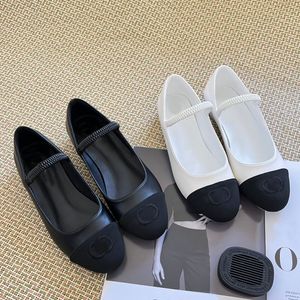 Designer Dress Classic Flats Shoes Cowhide Letter Bow Ballet Shoe Fashion Women Flat Boat Lady Leather Trample Lazy Loafers Stitching Color Spring