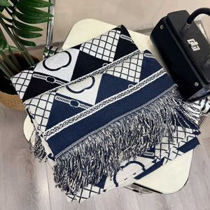 Esigner Scarf Women Cashmere Full Letter Tryckt halsdukar Mjuka beröring Varma omslag med taggar Autumn Winter Long Shawls Scarves Encounter Stod Slytherin Scarves RR