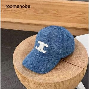 Winter Fashion Snapbacks feminino para chapéus femininos gabinete de bola esportivo beisebol outono ajustado c letras